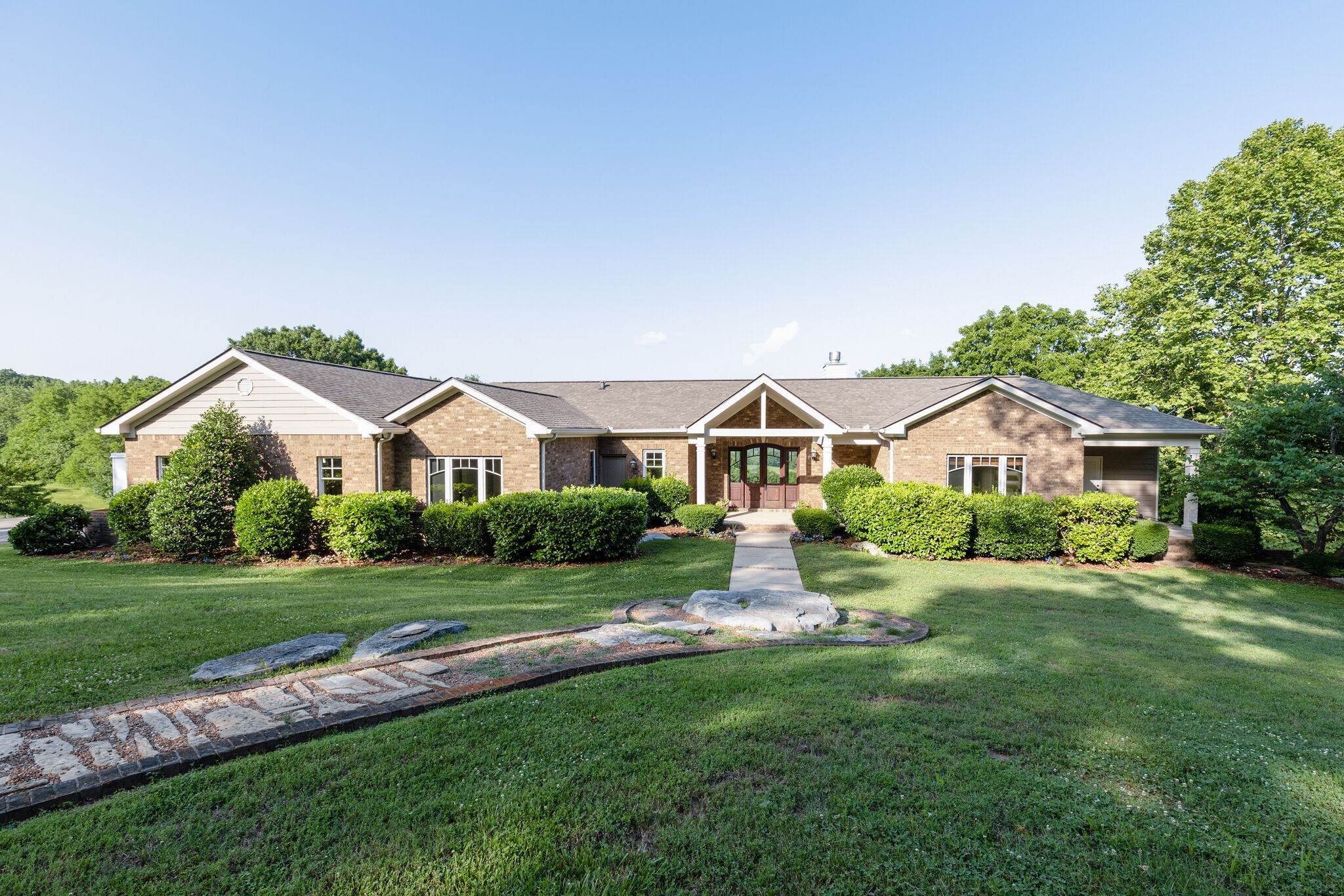 8. Single Family Homes for Sale at 4369 Peytonsville Trinity Road Franklin, Tennessee 37064 United States