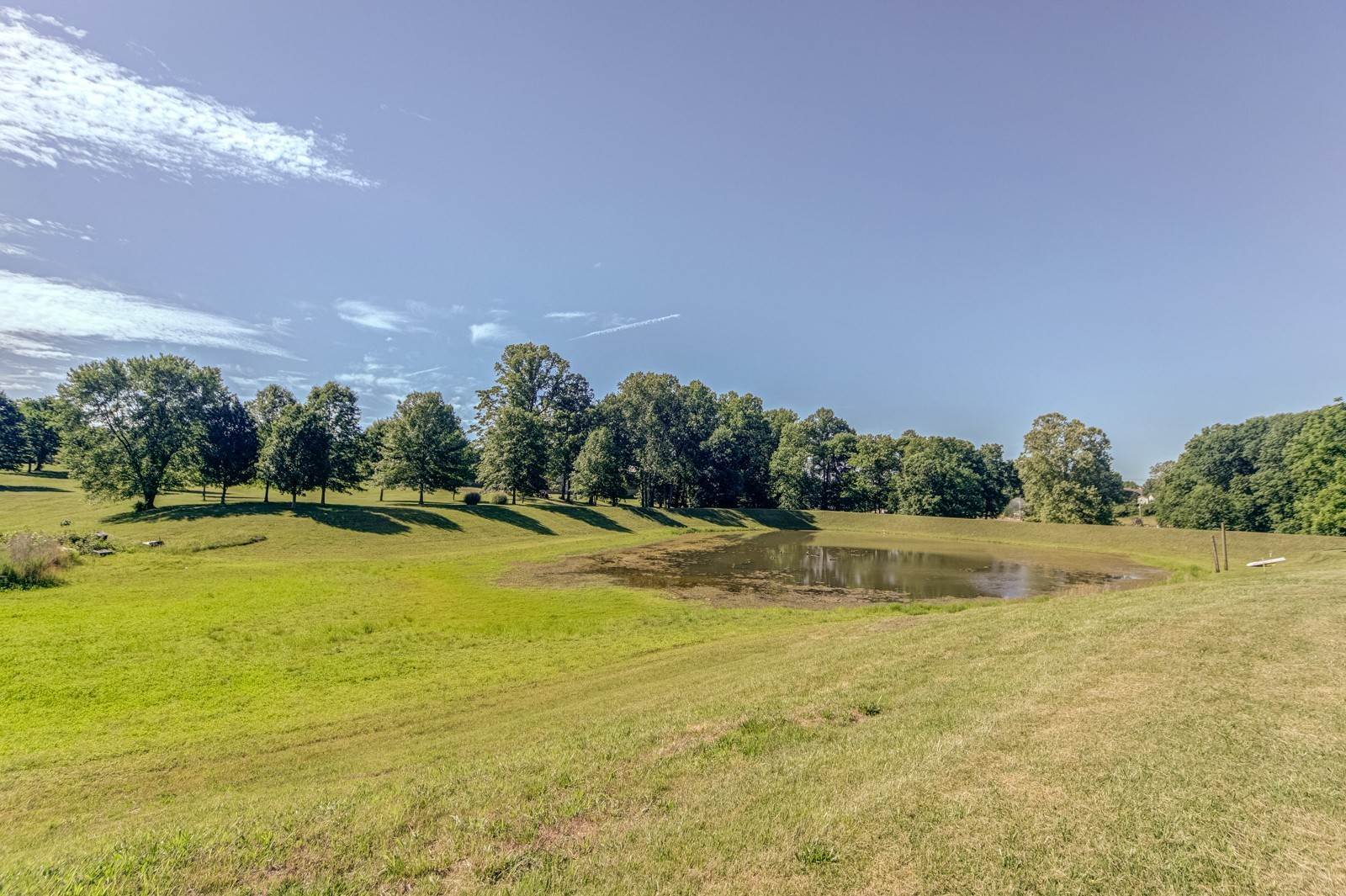 10. Single Family Homes for Sale at 1921 Highway 31w White House, Tennessee 37188 United States