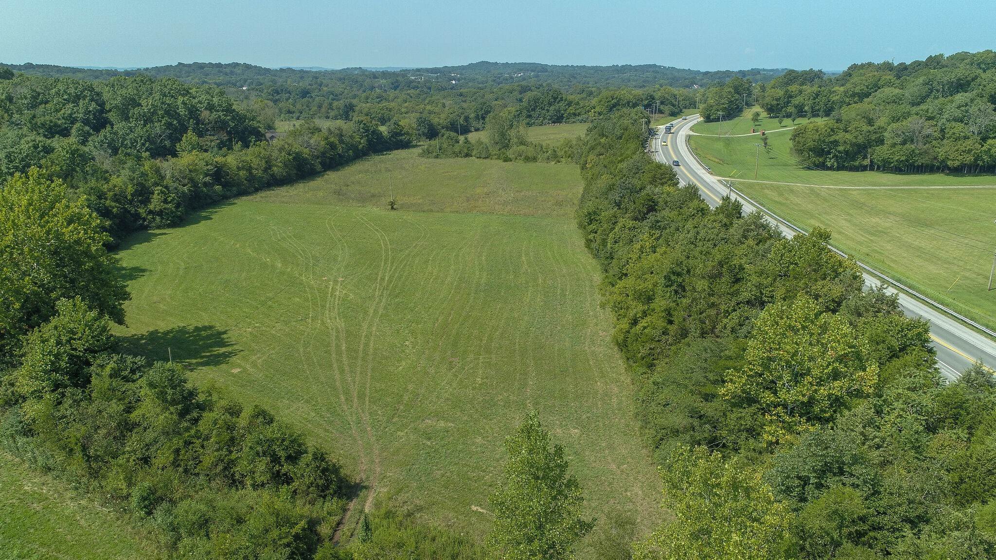 Land for Sale at 1108 Bear Creek Pike Columbia, Tennessee 38401 United States