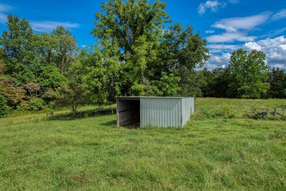41. Farm for Sale at 119 Gower Road Charlotte, Tennessee 37036 United States