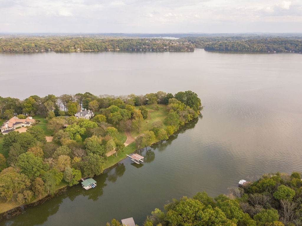19. Land for Sale at 193 Inlet Drive Hendersonville, Tennessee 37075 United States