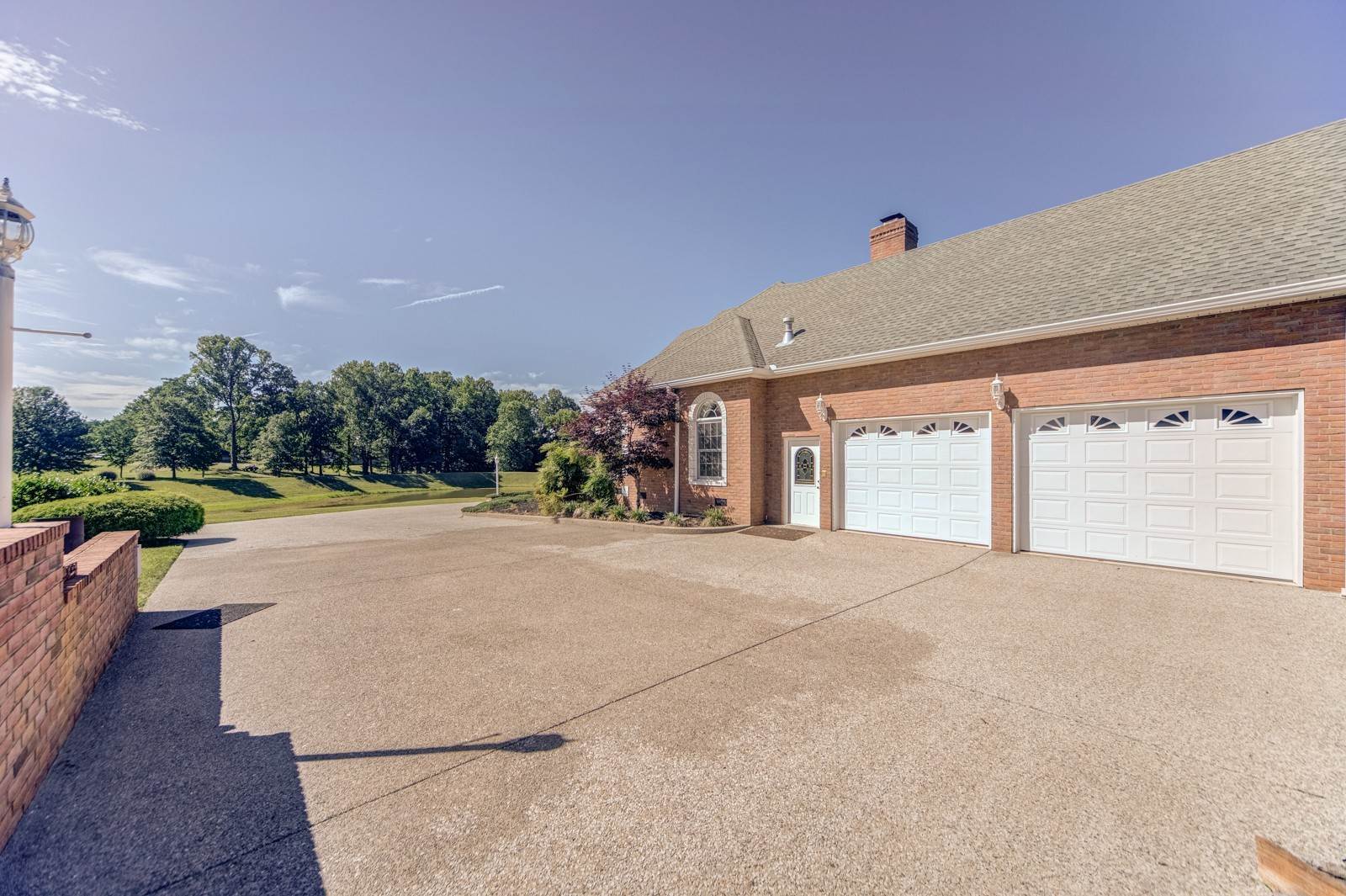 6. Single Family Homes for Sale at 1921 Highway 31w White House, Tennessee 37188 United States