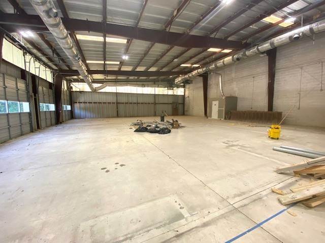 20. Commercial for Sale at 331 Waldron Road La Vergne, Tennessee 37086 United States