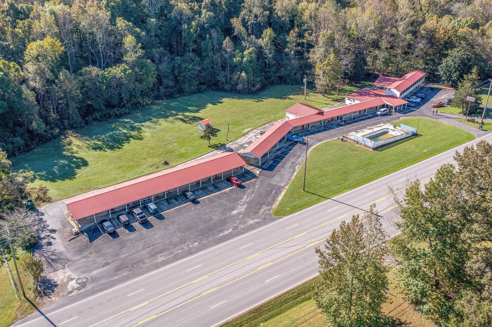 Commercial for Sale at 1414 Highway 70, E Dickson, Tennessee 37055 United States