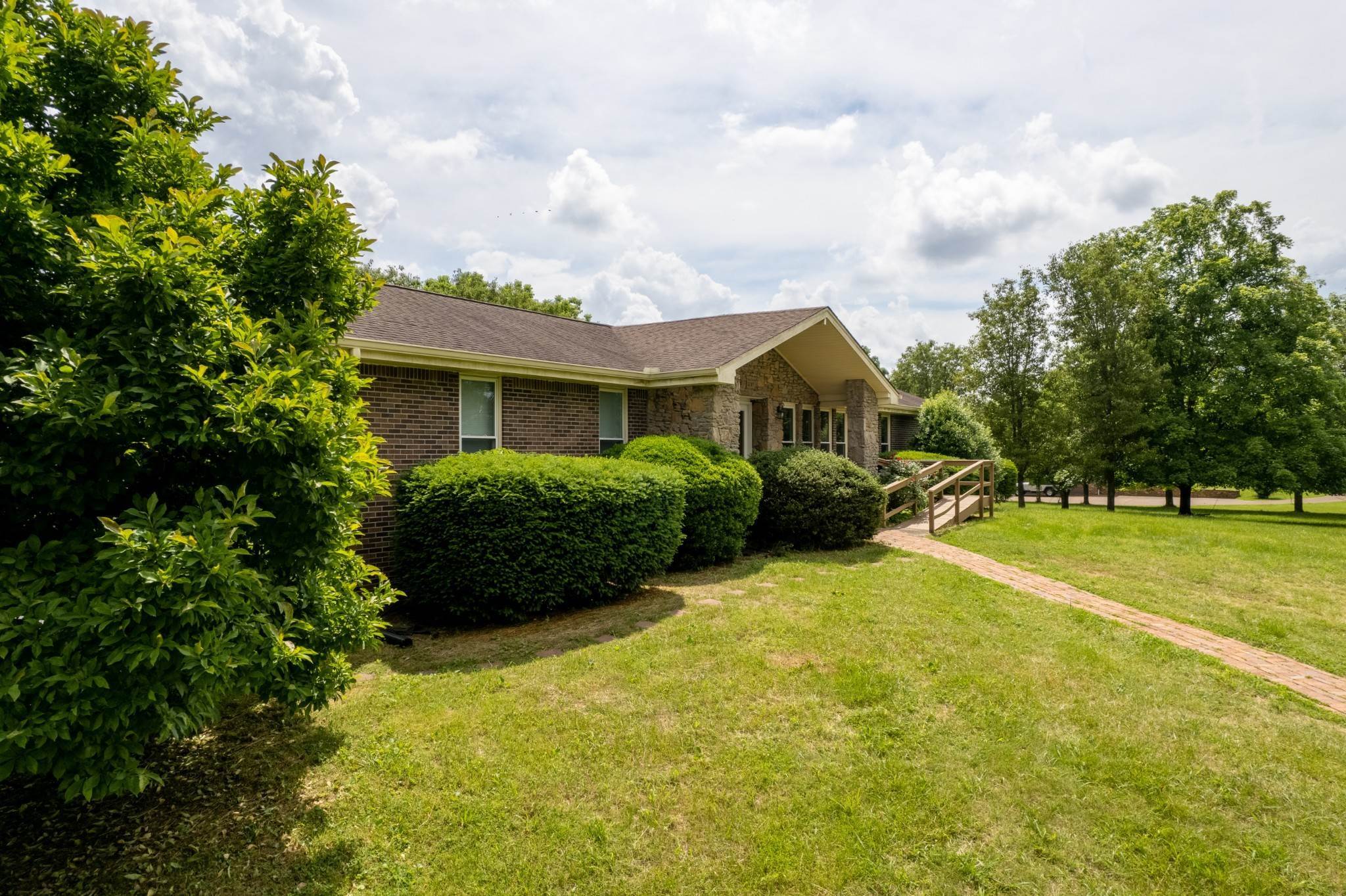 43. Single Family Homes for Sale at 5187 John Hager Road Hermitage, Tennessee 37076 United States