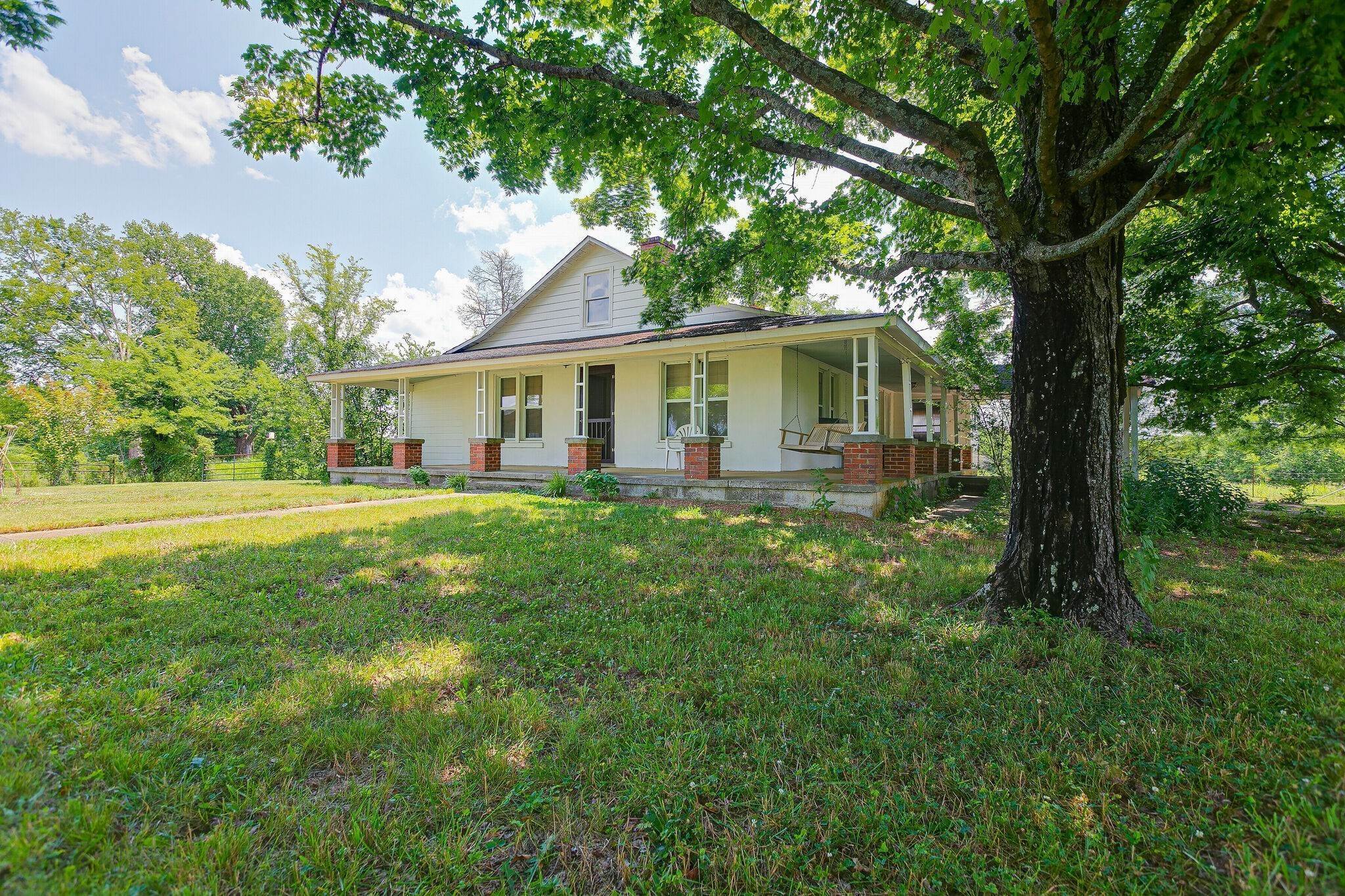 36. Farm for Sale at 3008 Luke Moser Road Columbia, Tennessee 38401 United States