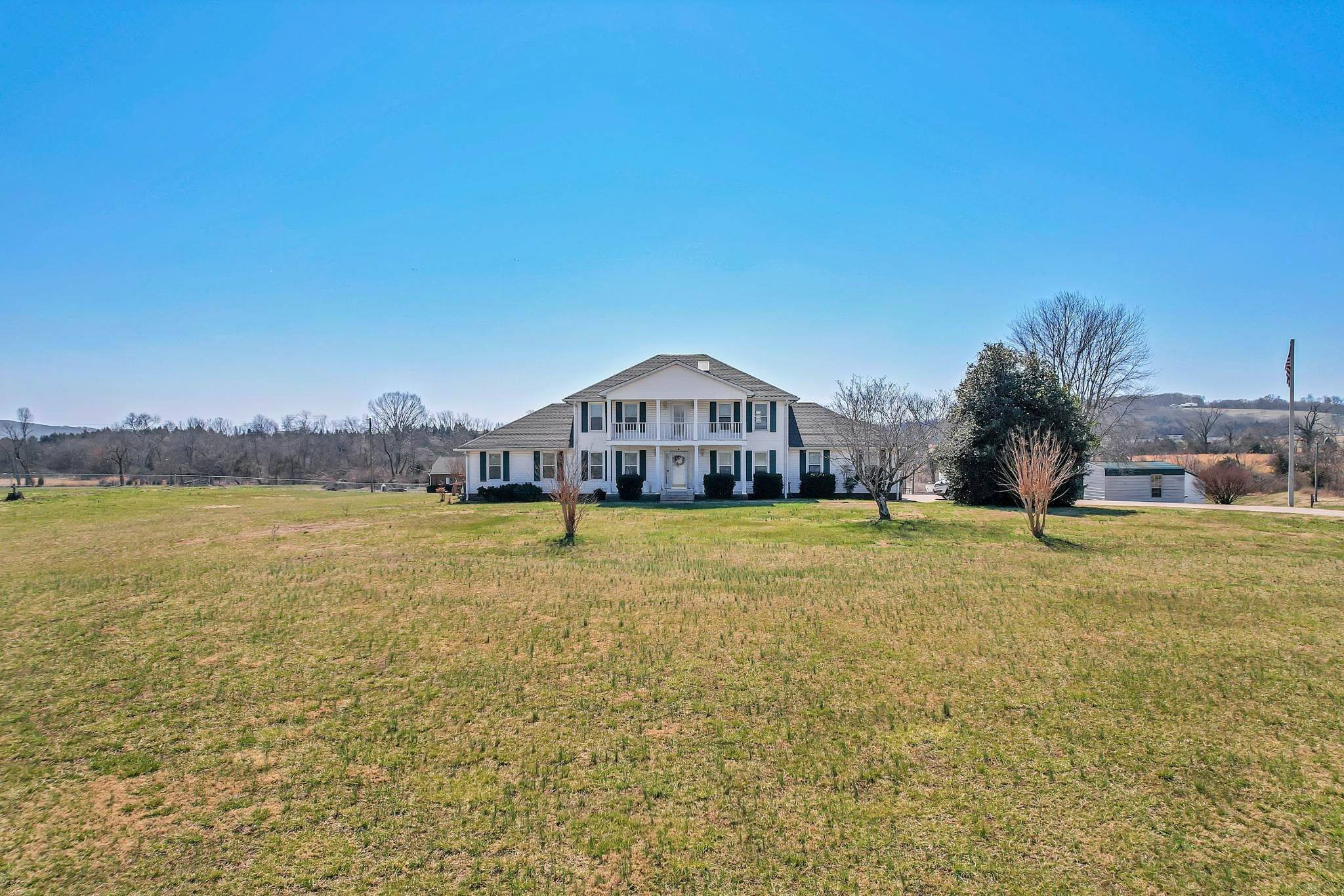15. Single Family Homes for Sale at 2280 Tuckers Gap Road Lebanon, Tennessee 37090 United States