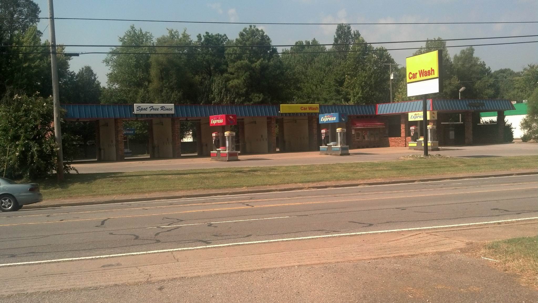 Commercial for Sale at 1702 Hwy 41s Goodlettsville, Tennessee 37072 United States