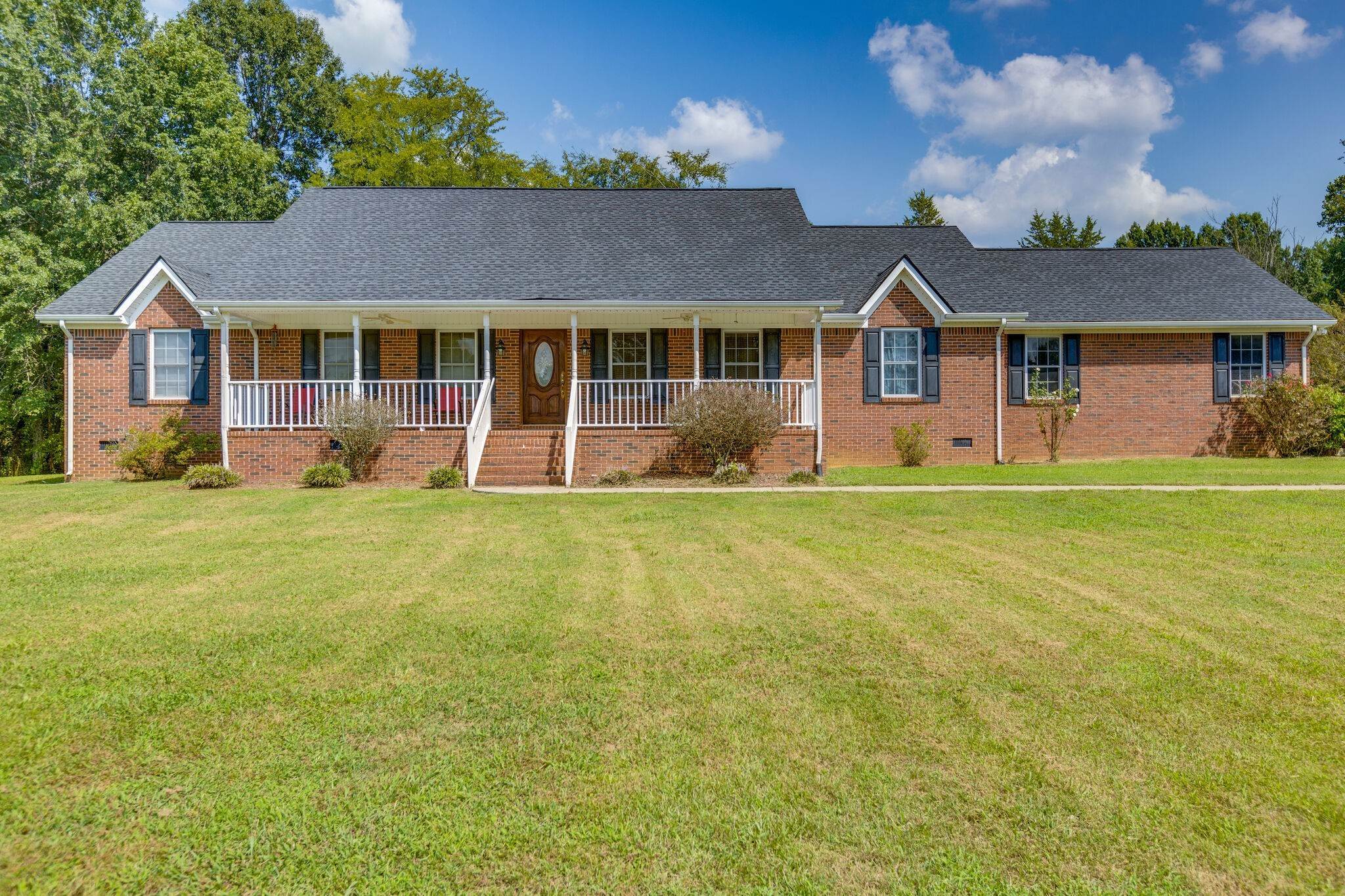 Single Family Homes for Sale at 2756 Double Branch Road Columbia, Tennessee 38401 United States