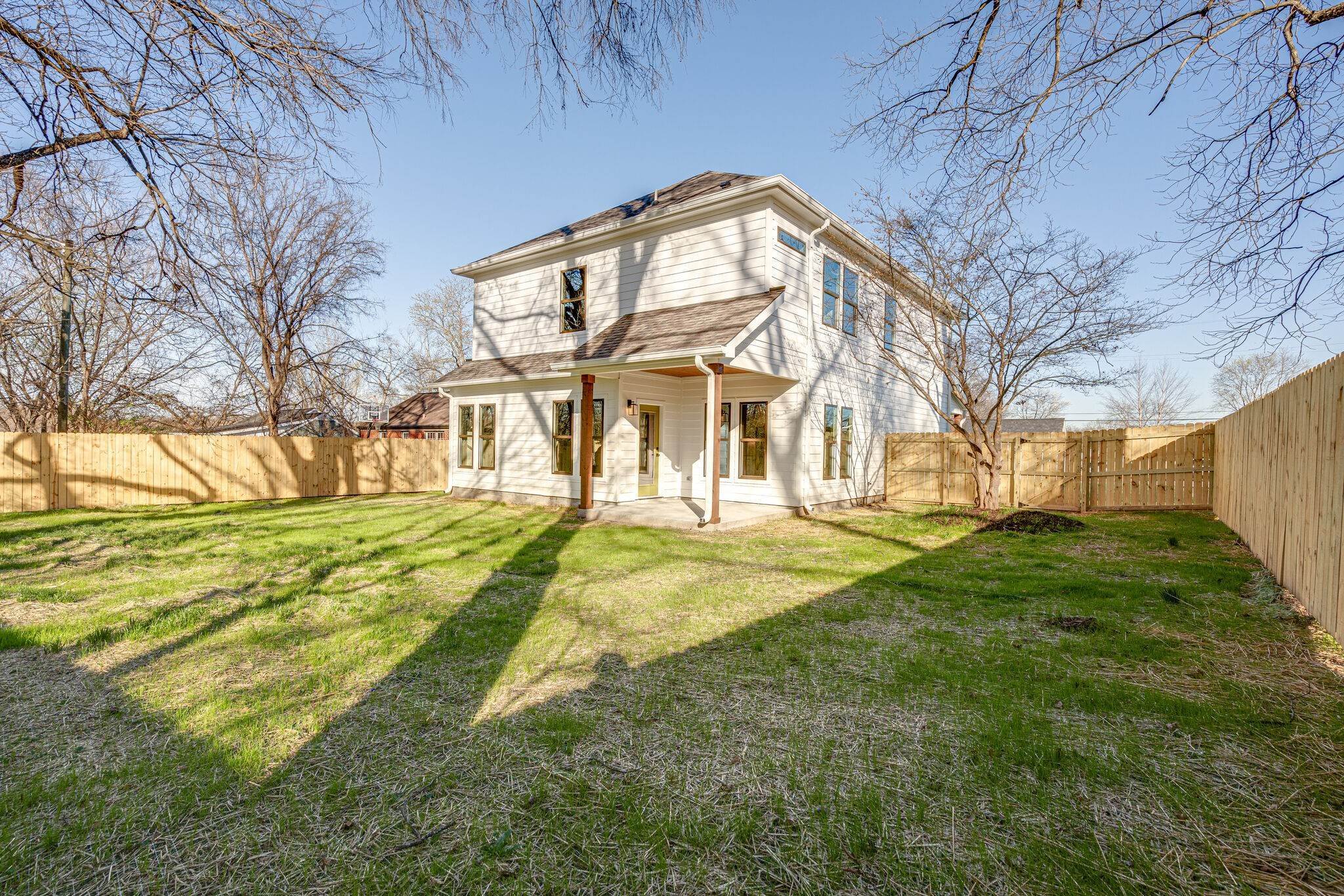 44. Single Family Homes for Sale at 1195 Kenmore Place Nashville, Tennessee 37216 United States