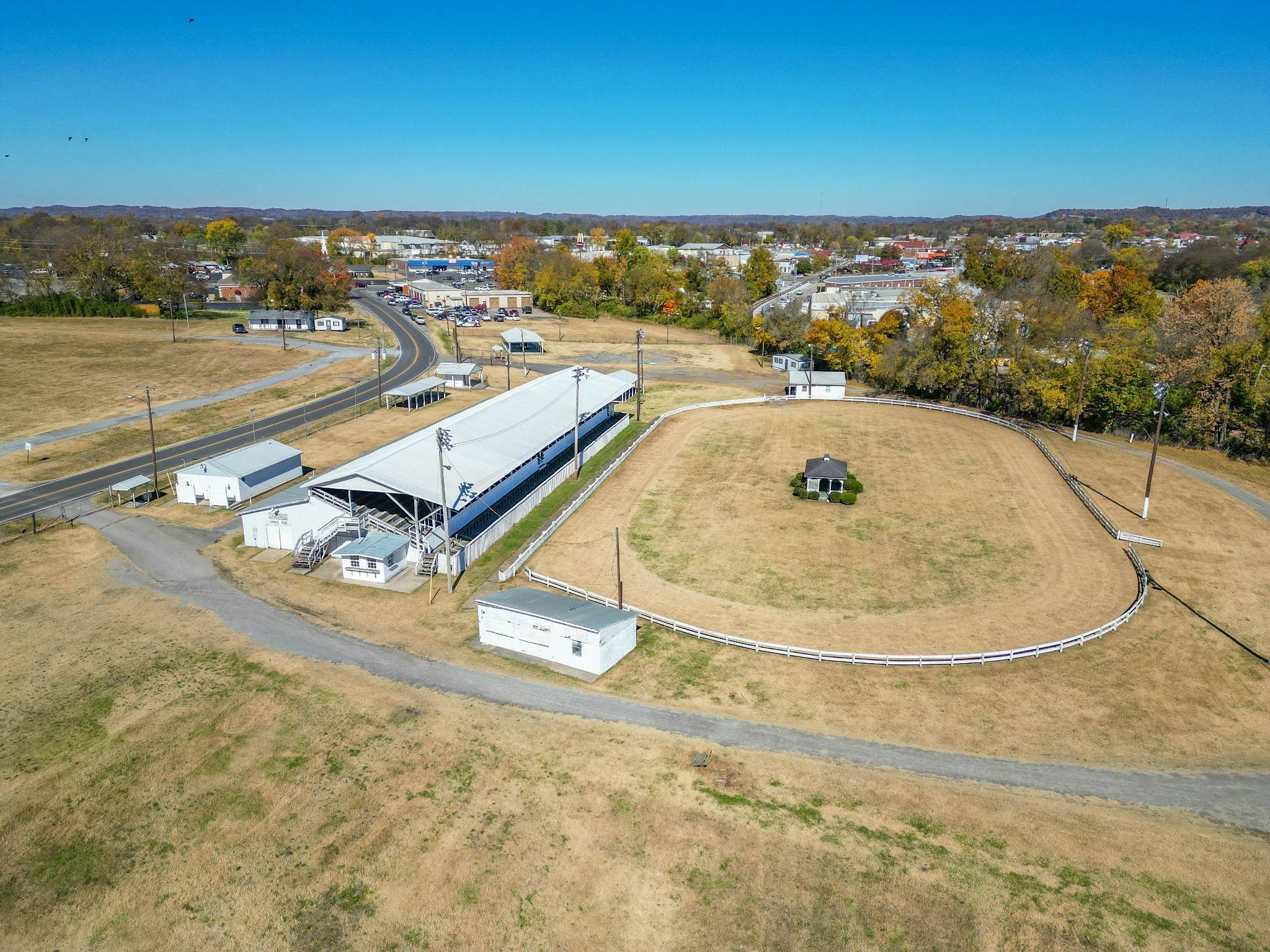 13. Commercial for Sale at 222 Fairground Road Gallatin, Tennessee 37066 United States