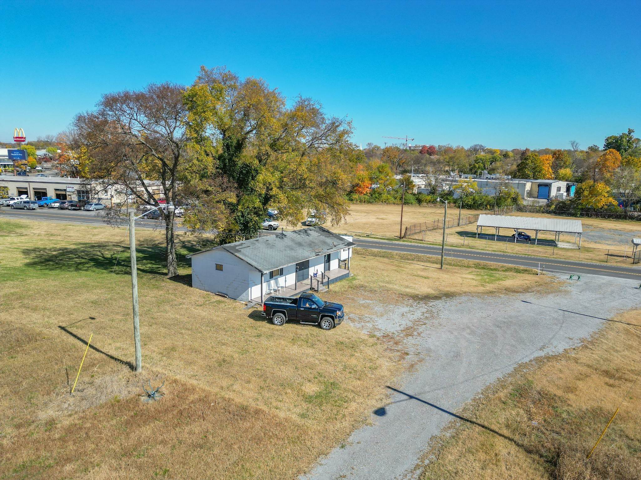 8. Commercial for Sale at 222 Fairground Road Gallatin, Tennessee 37066 United States