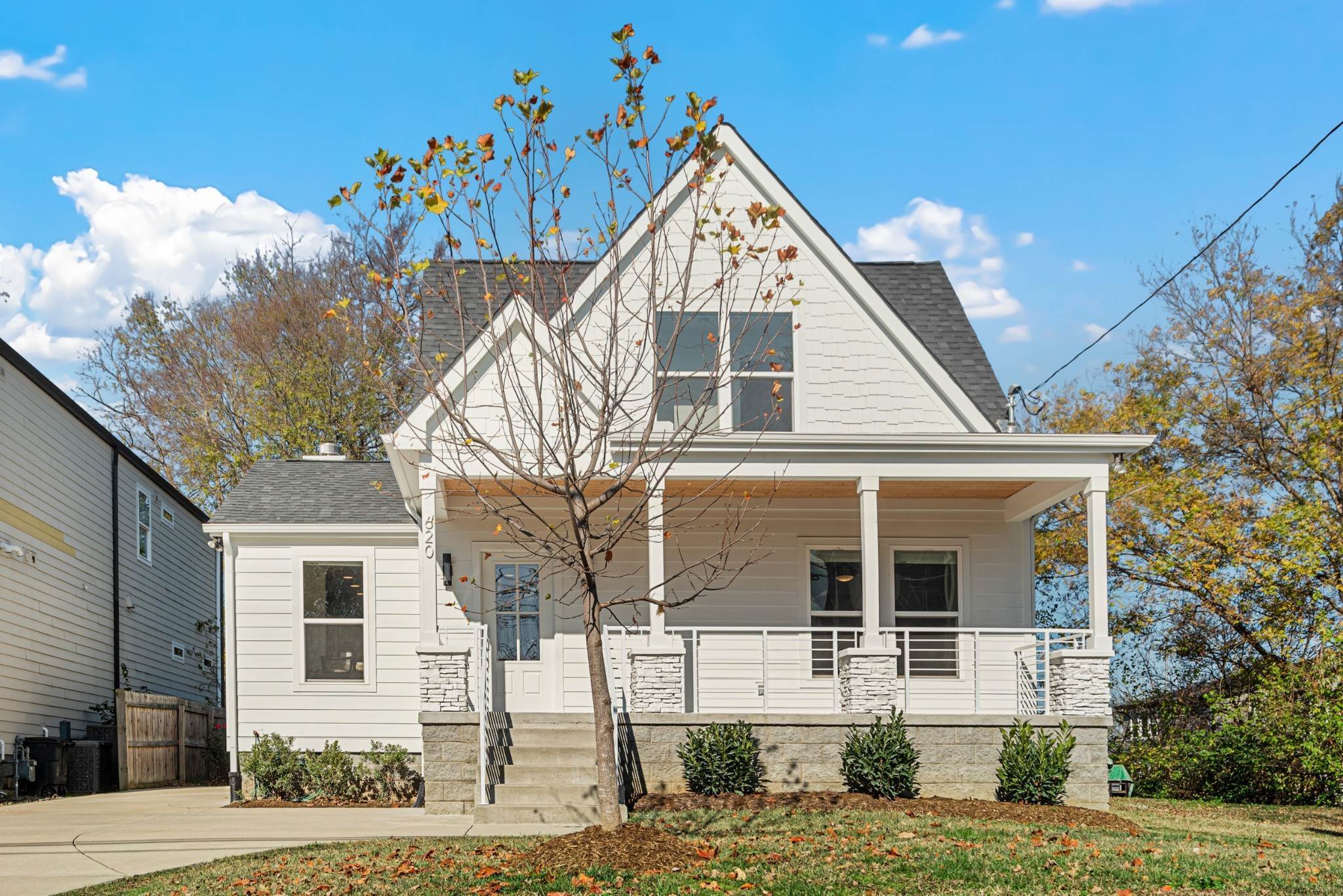 Single Family Homes for Sale at 620 Southgate Avenue Nashville, Tennessee 37203 United States
