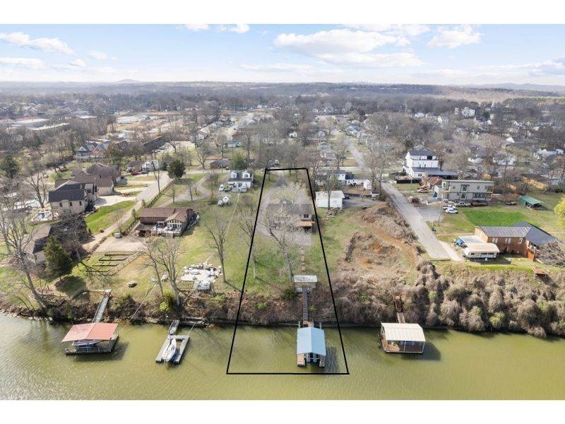 8. Single Family Homes for Sale at 3003 Lakeshore Drive Old Hickory, Tennessee 37138 United States