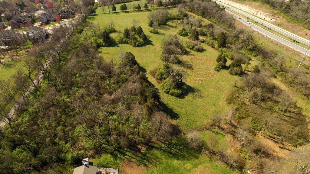 6. Single Family Homes for Sale at 565 Jordan Road Franklin, Tennessee 37067 United States
