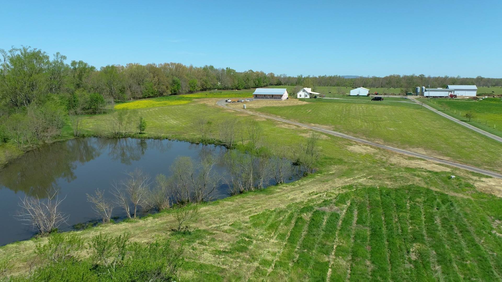 Farm for Sale at 415 Earle Lane Morrison, Tennessee 37357 United States