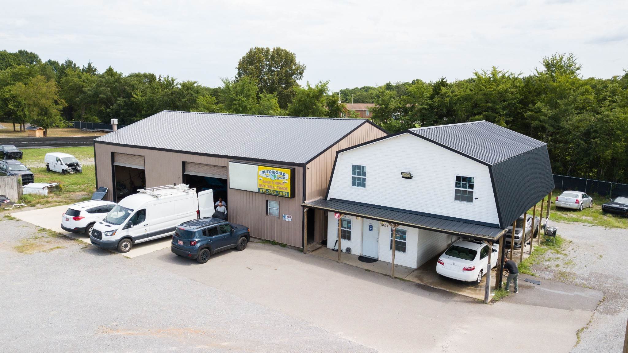 7. Commercial for Sale at 1497 S Lowry Street Smyrna, Tennessee 37167 United States