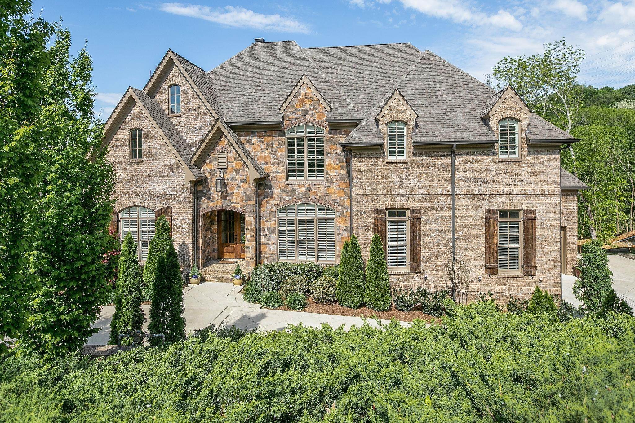 Single Family Homes at 1419 Richland Woods Lane Brentwood, Tennessee 37027 United States