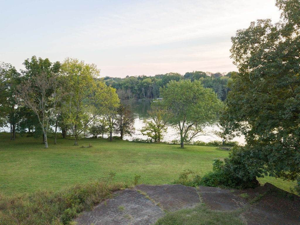 17. Land for Sale at 193 Inlet Drive Hendersonville, Tennessee 37075 United States