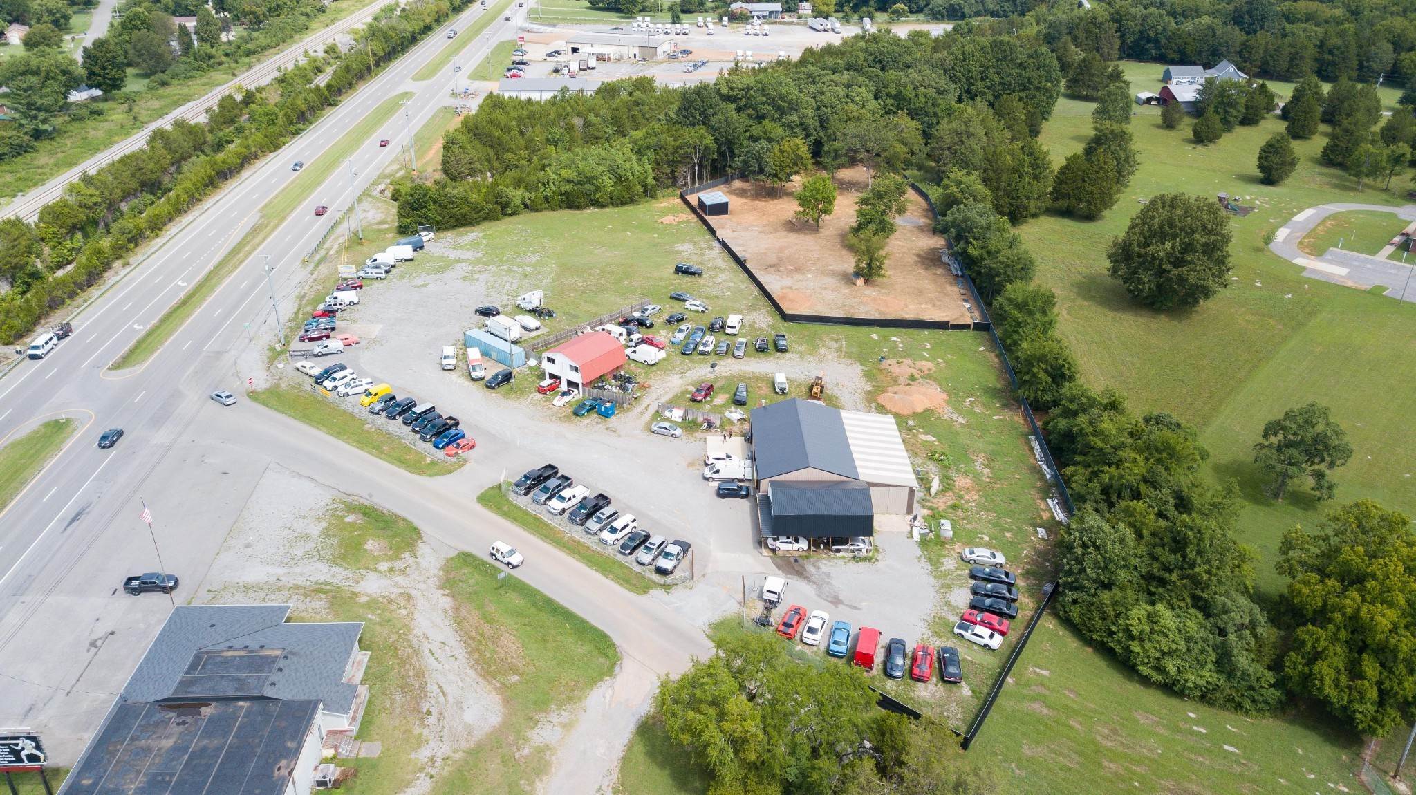 14. Commercial for Sale at 1497 S Lowry Street Smyrna, Tennessee 37167 United States