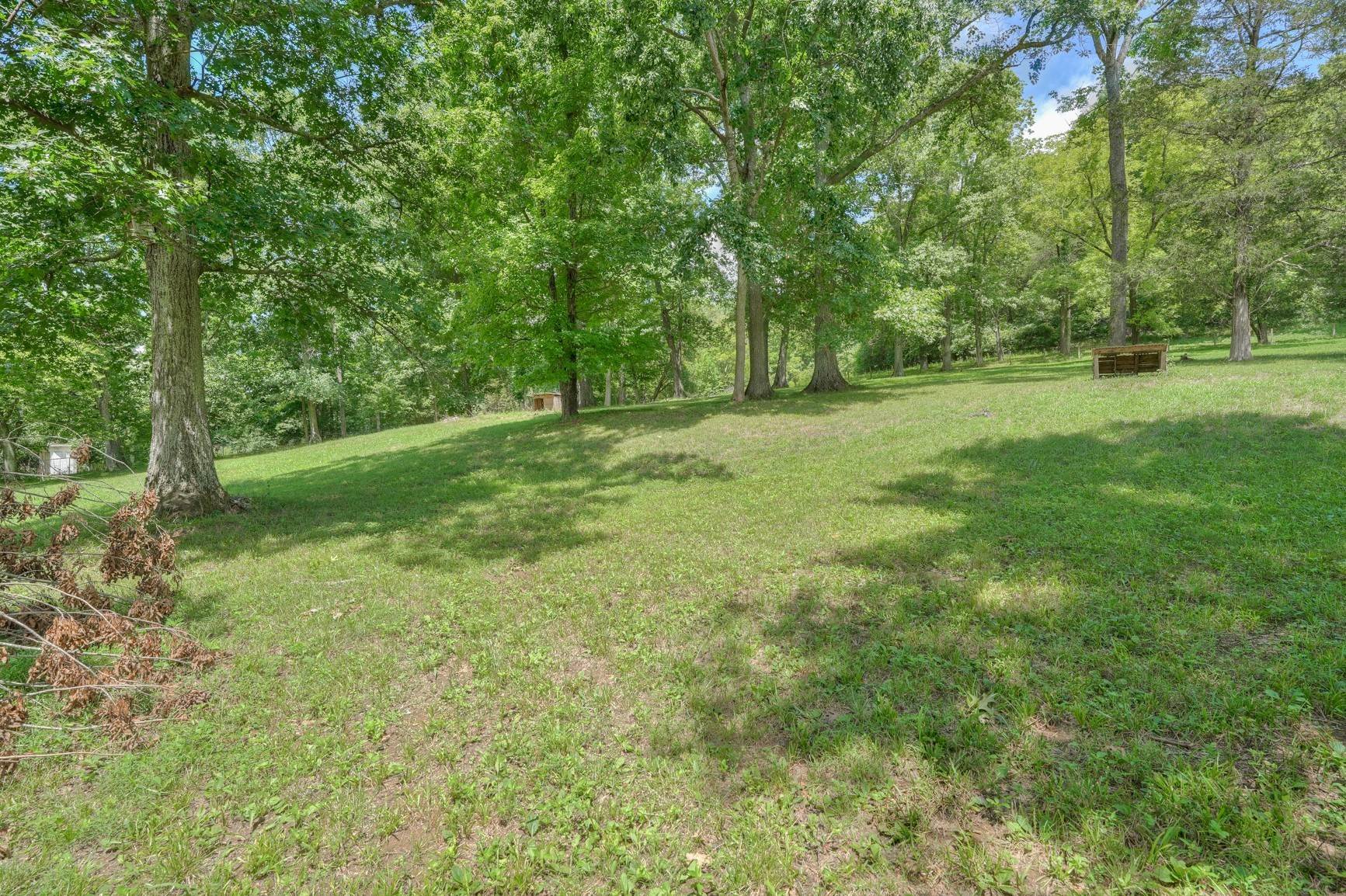 31. Single Family Homes for Sale at 6975 Old Hickory Blvd Whites Creek, Tennessee 37189 United States