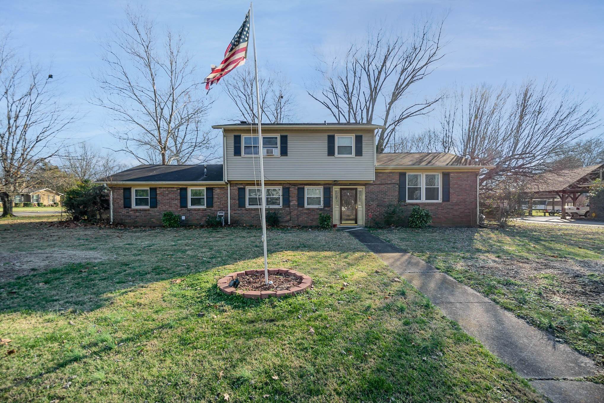 Single Family Homes for Sale at 418 E Northfield Blvd Murfreesboro, Tennessee 37130 United States