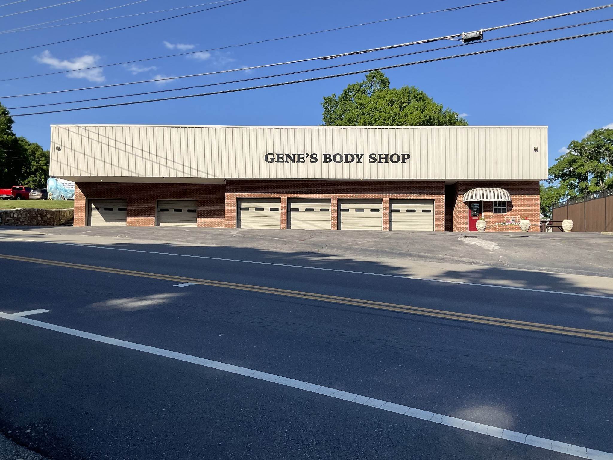 2. Commercial for Sale at 3604 Highway 48, N Charlotte, Tennessee 37036 United States