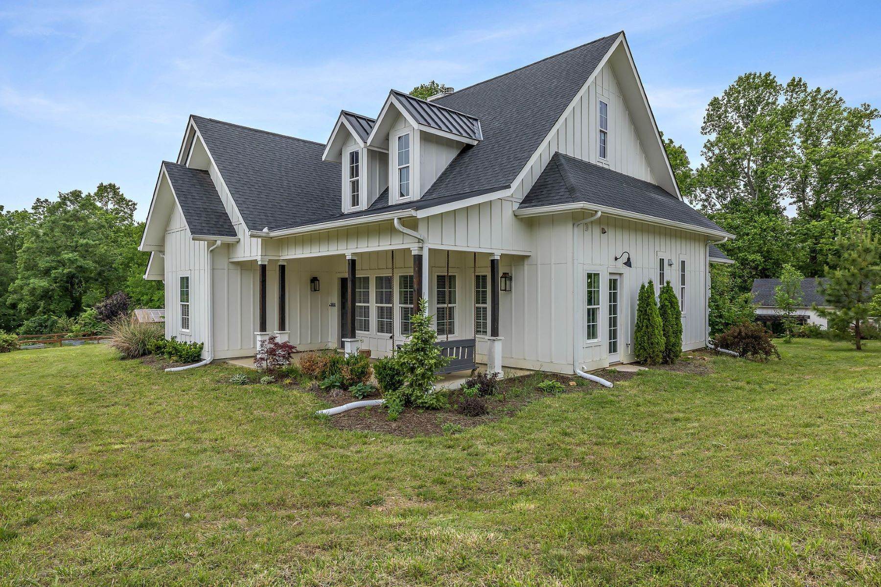 7. Single Family Homes for Sale at 5830 Peaceful Haven Ln, Franklin, TN, 37064 5830 Peaceful Haven Ln Franklin, Tennessee 37064 United States