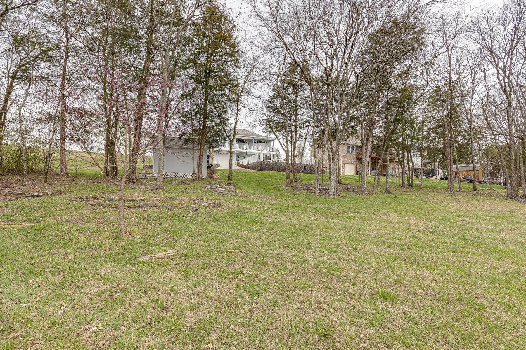 50. Single Family Homes for Sale at 126 Bay Watch Pl, Gallatin, TN, 37066 126 Bay Watch Pl Gallatin, Tennessee 37066 United States