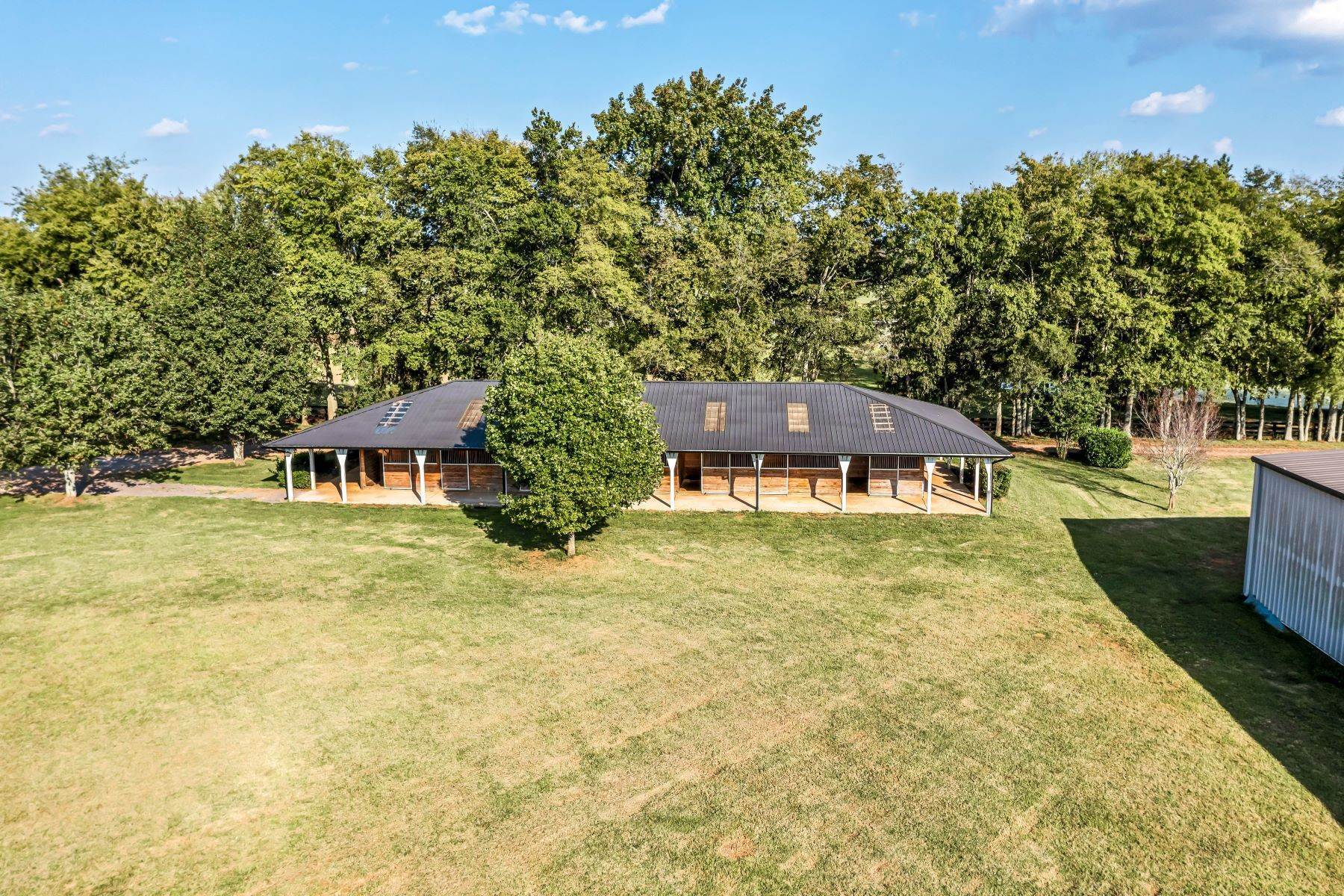37. Single Family Homes for Sale at 140 Highway 82 E, Bell Buckle, TN, 37020 140 Highway 82 E Bell Buckle, Tennessee 37020 United States