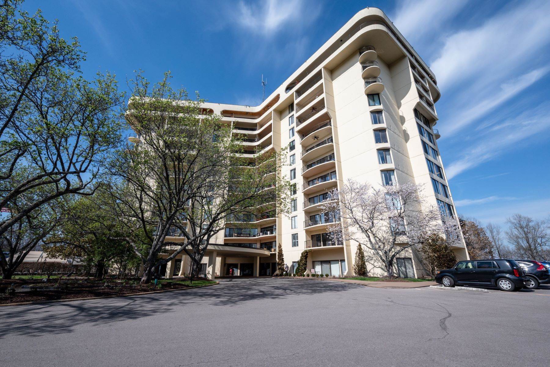 Condominiums for Sale at 6666 Brookmont Ter #504, Nashville, TN, 37205 6666 Brookmont Ter, #504 Nashville, Tennessee 37205 United States