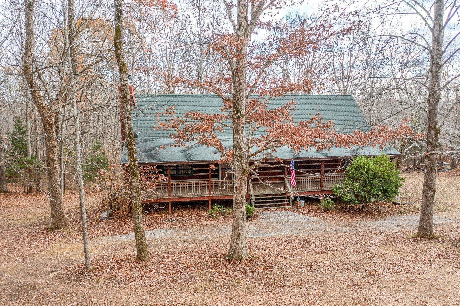 31. Single Family Homes for Sale at 1012 Peery Road, Kingston Springs, TN, 37082 1012 Peery Road Kingston Springs, Tennessee 37082 United States